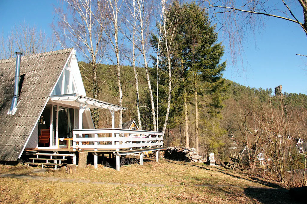 Cozy Cottage Treehouse